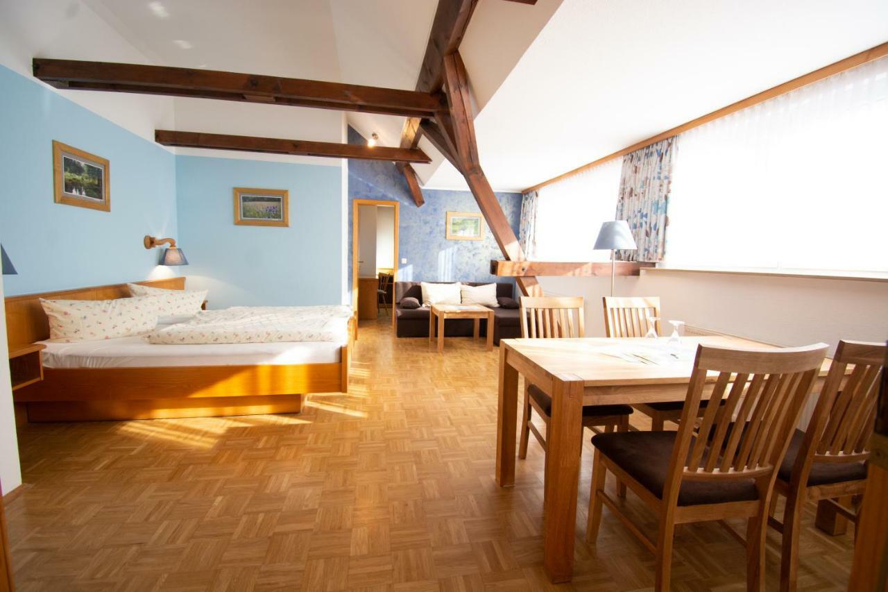 Hotel Und Berggasthof Tanzbuche Friedrichroda Ngoại thất bức ảnh