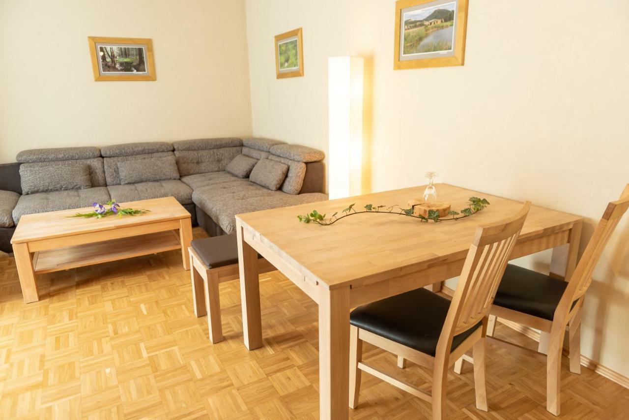 Hotel Und Berggasthof Tanzbuche Friedrichroda Ngoại thất bức ảnh